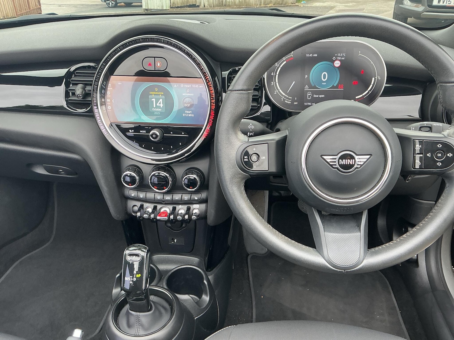 Used MINI Convertible 2023 for sale - 76270394: Photo 12