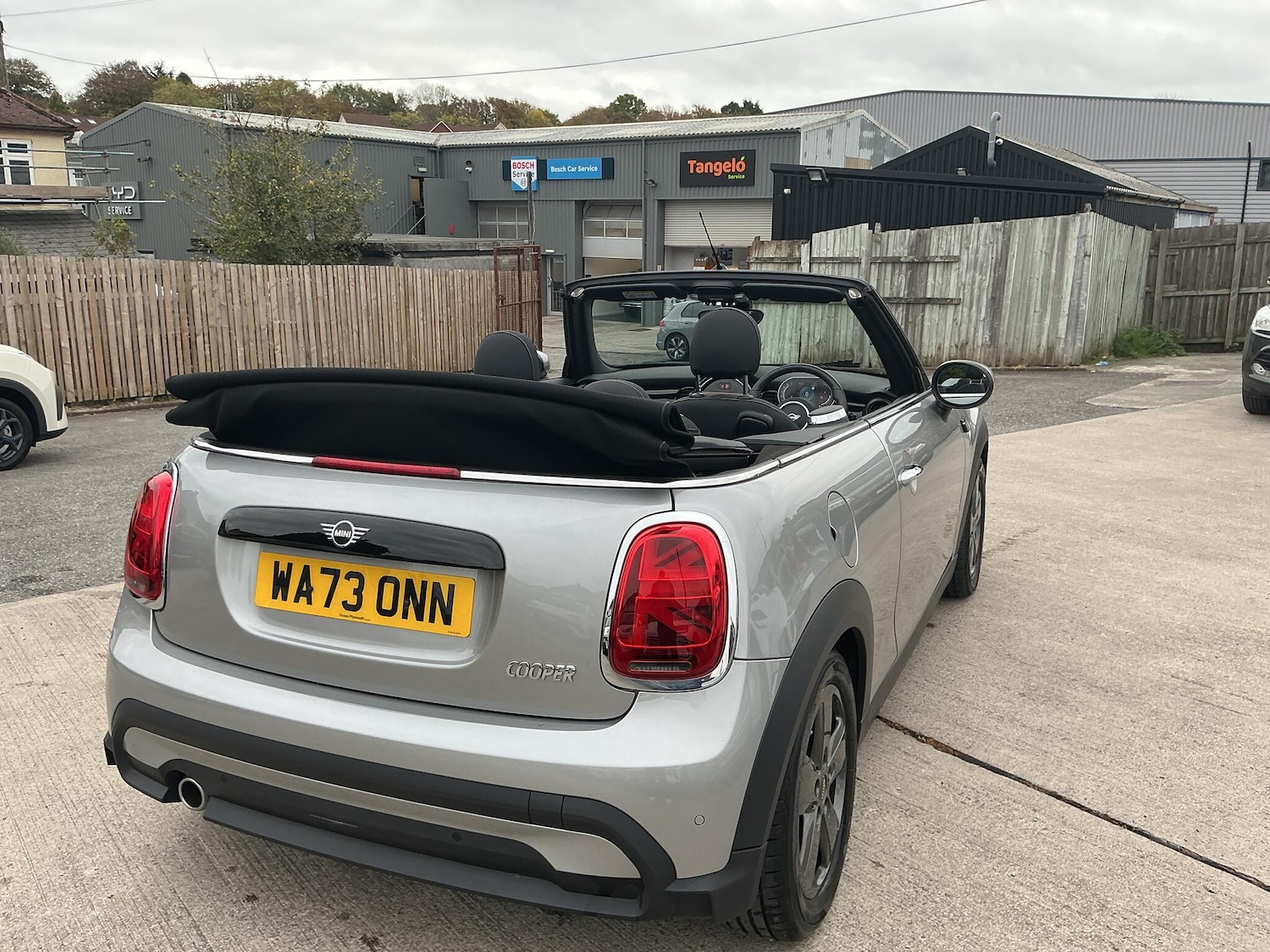 Used MINI Convertible 2023 for sale - 76270394: Photo 7