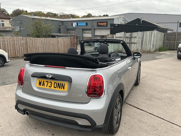 Used MINI Convertible 2023 for sale - 76270394: Photo 7
