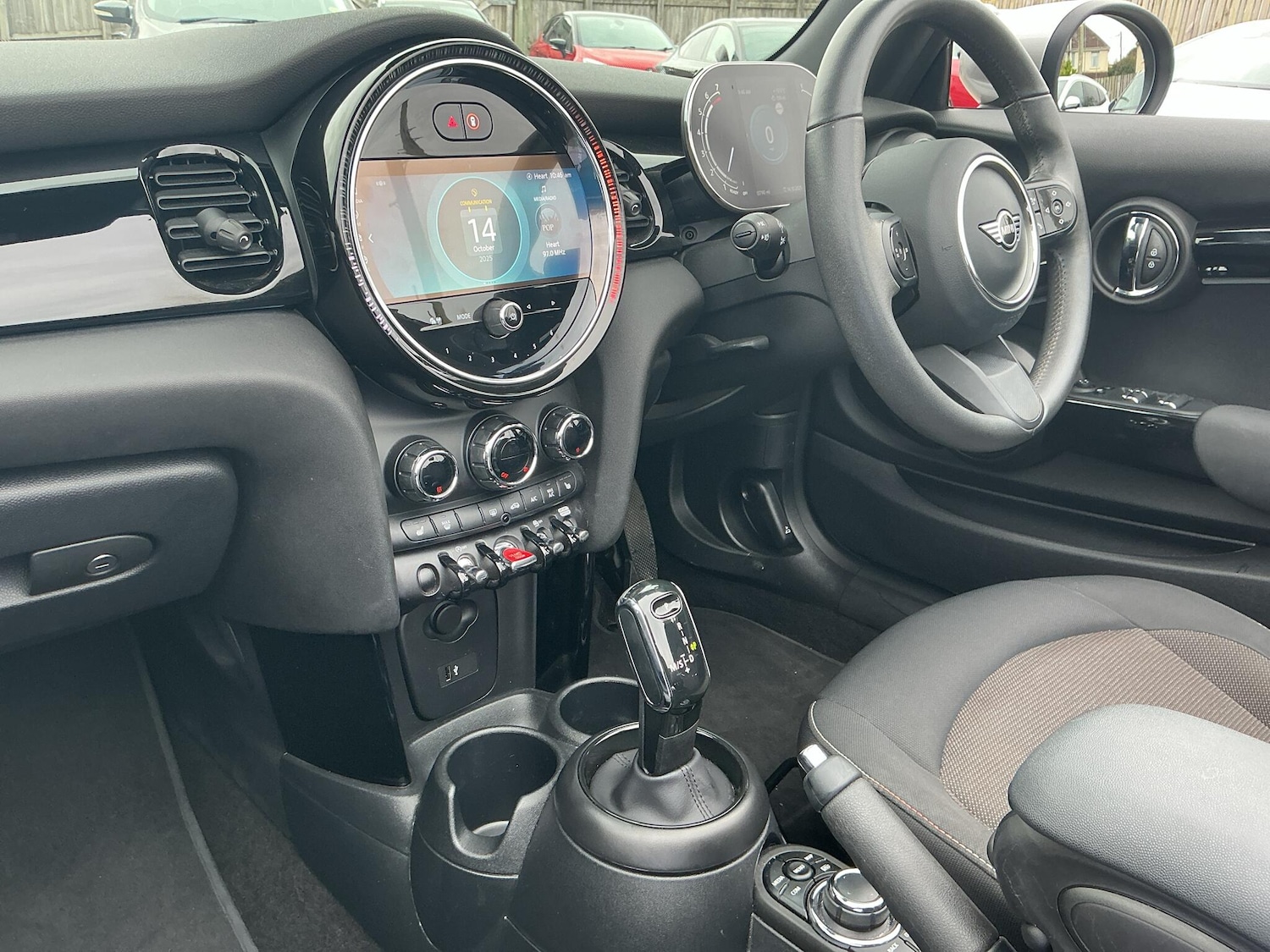 Used MINI Convertible 2023 for sale - 76270394: Photo 9