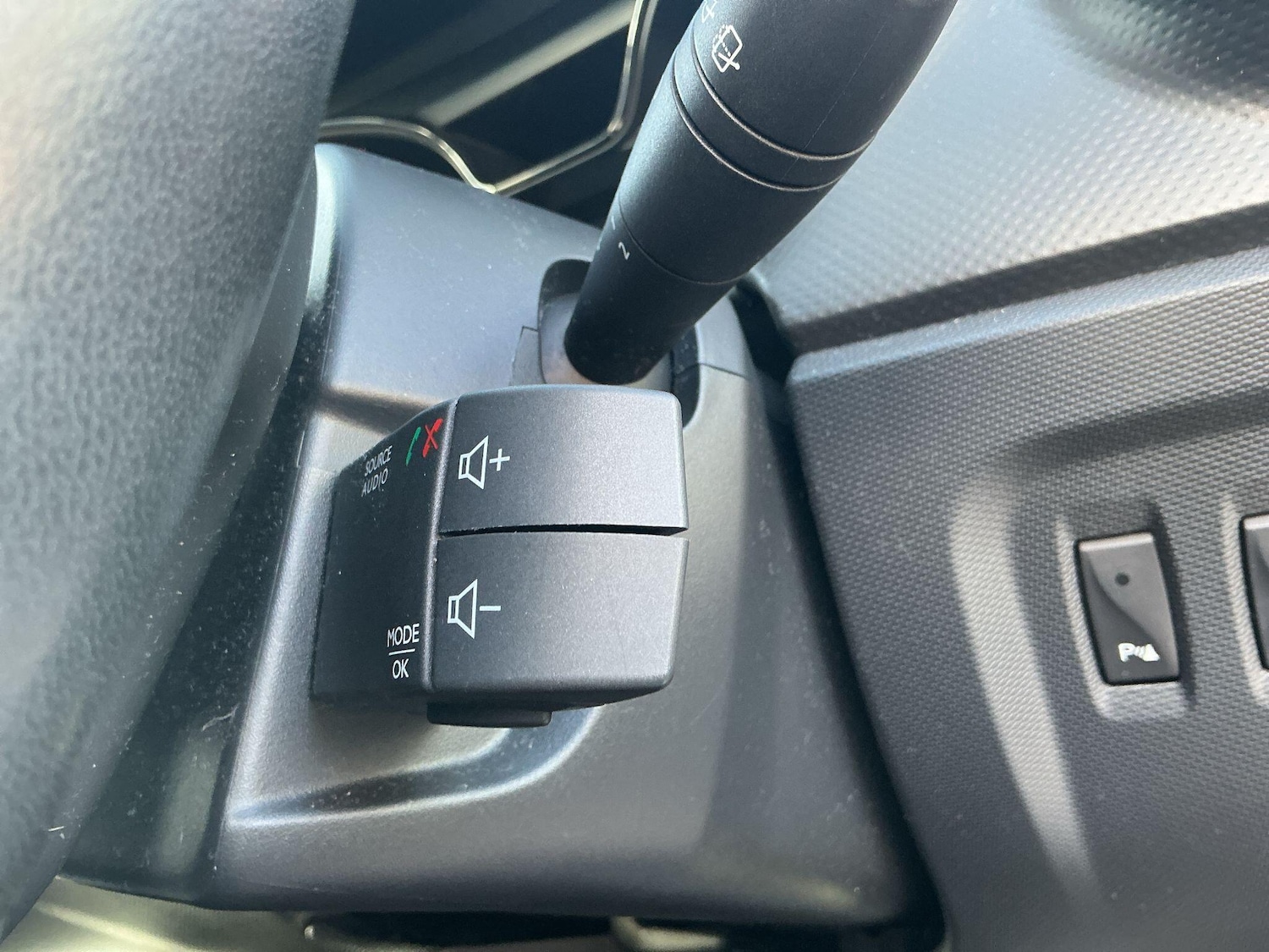 Used Renault Captur 2016 for sale - 78020165: Photo 20