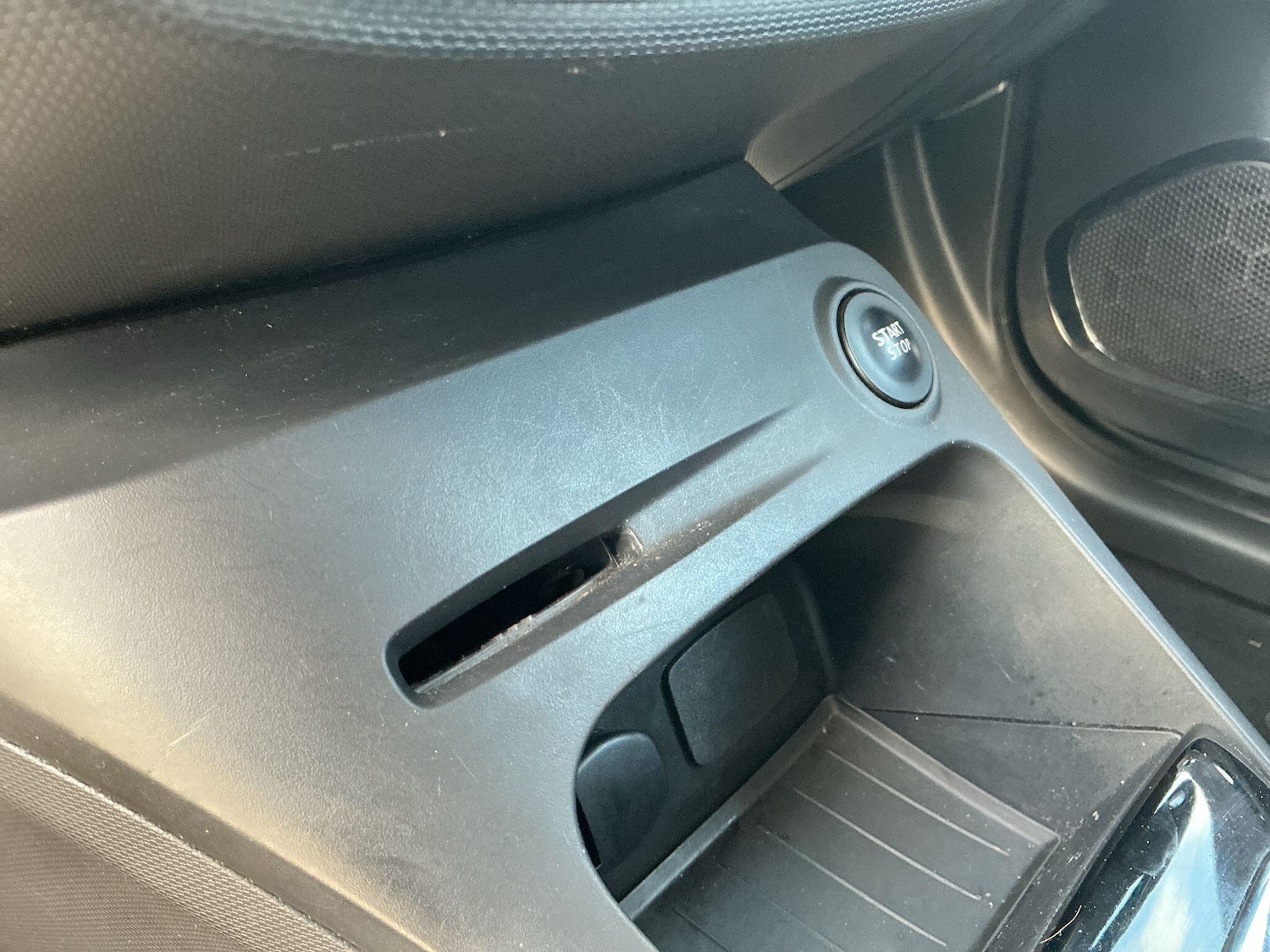 Used Renault Captur 2016 for sale - 78020165: Photo 37