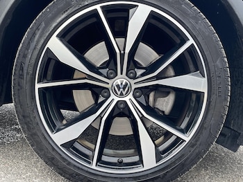 Used Volkswagen Tiguan 2020 for sale - 75600026: Photo