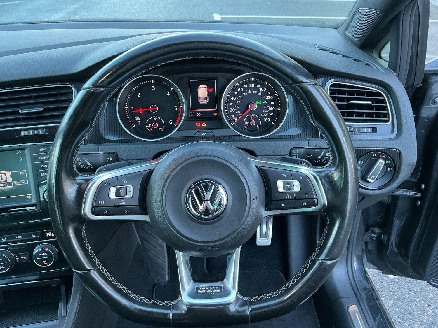 Used Volkswagen Golf for sale - 76801904: Photo 30