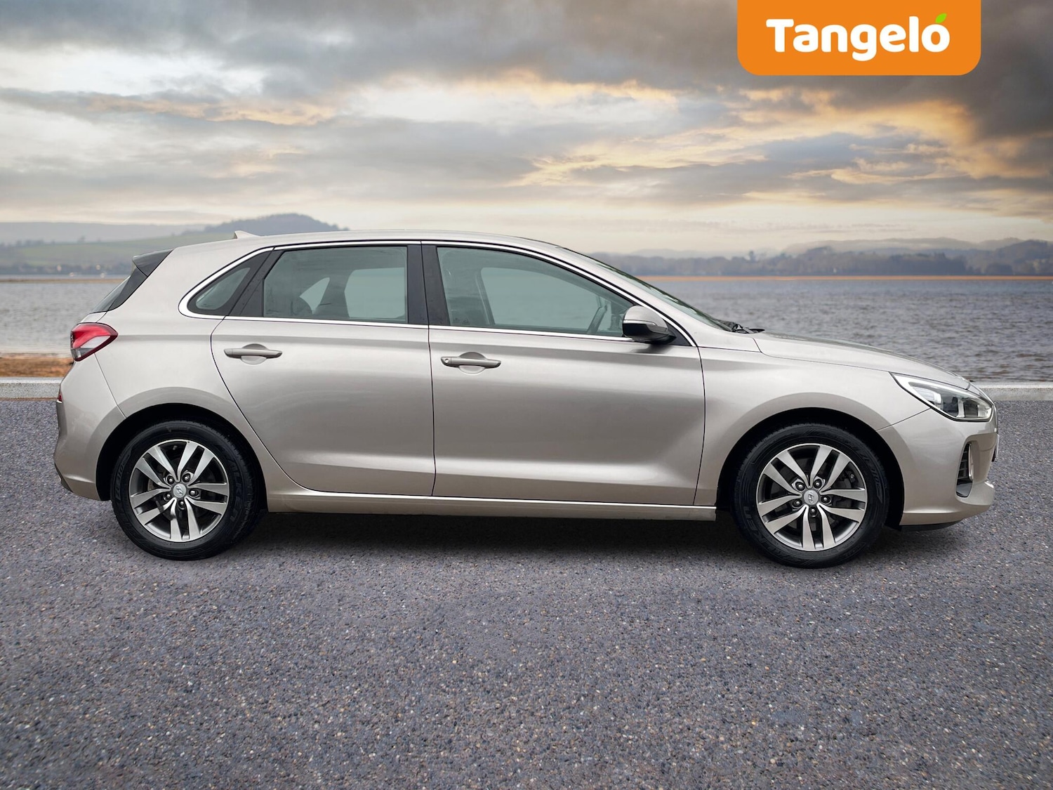 Used Hyundai i30 2018 for sale - 76240115: Photo 3