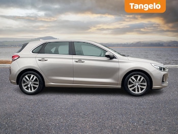 Used Hyundai i30 2018 for sale - 76240115: Photo