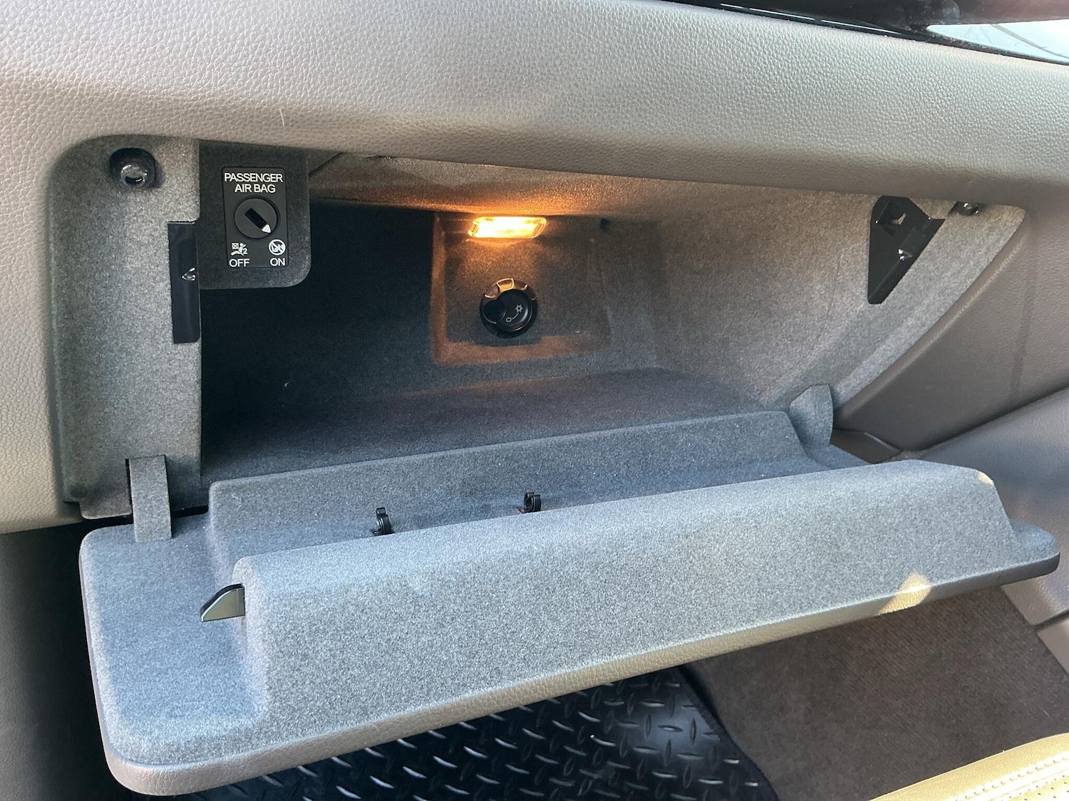 Used Porsche Macan 2020 for sale - 77425707: Photo 46