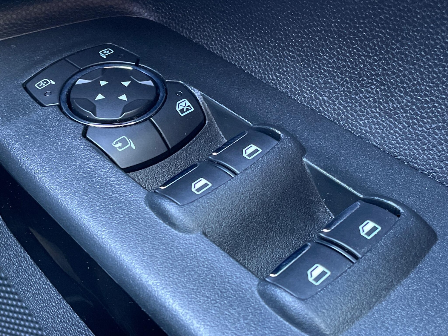 Used Ford Ecosport 2018 for sale - 76592164: Photo 21