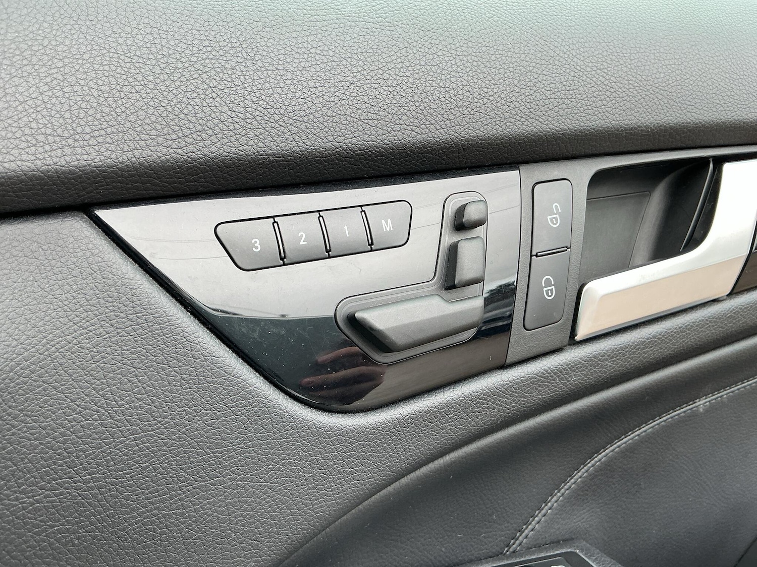 Used Mercedes-Benz C Class 2012 for sale - 76360986: Photo 18