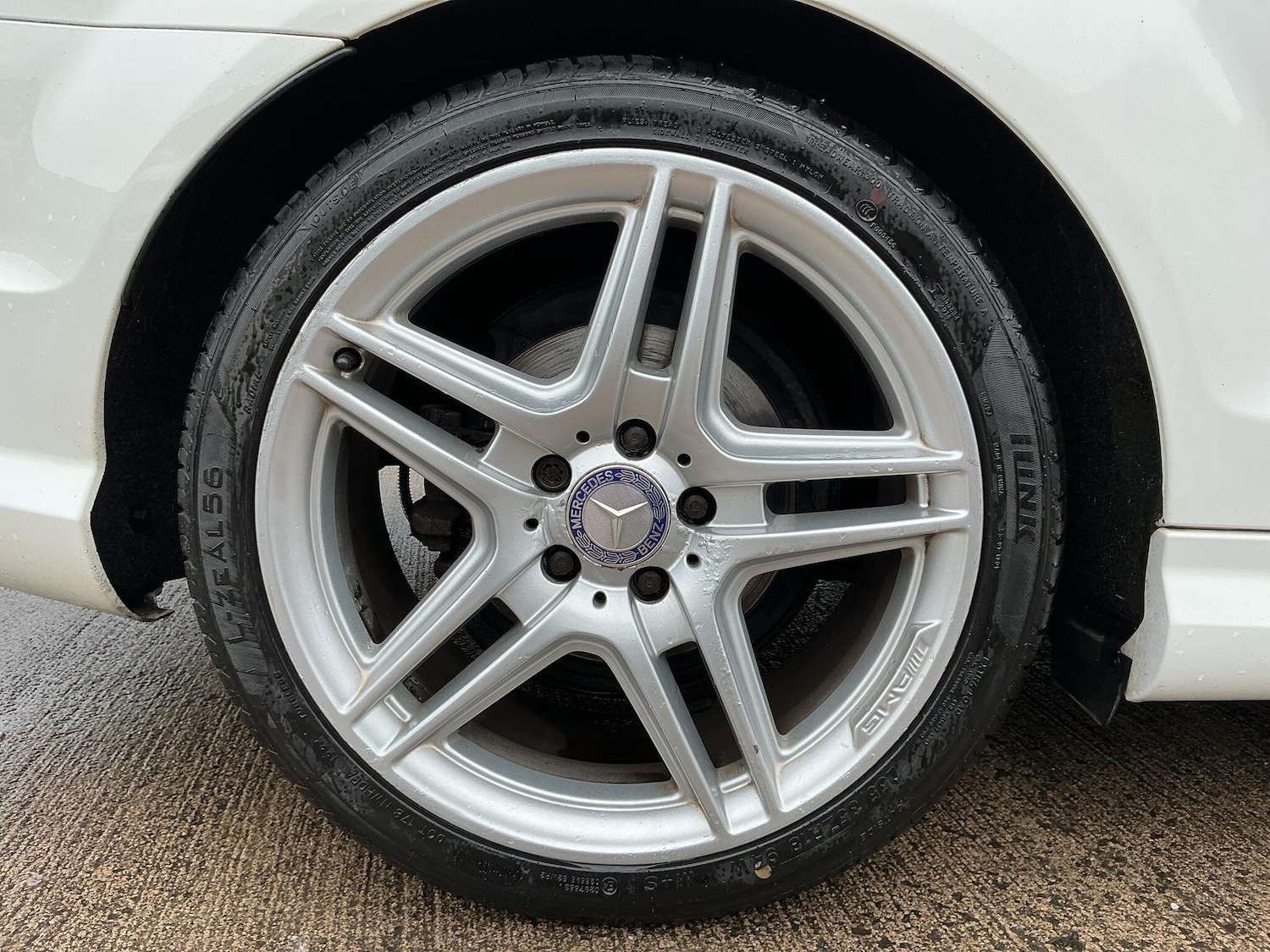 Used Mercedes-Benz C Class 2012 for sale - 76360986: Photo 4