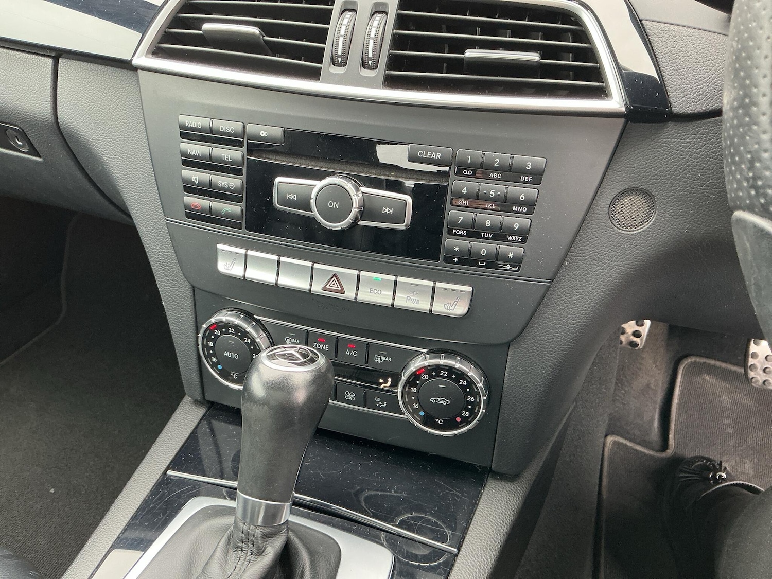 Used Mercedes-Benz C Class 2012 for sale - 76360986: Photo 8