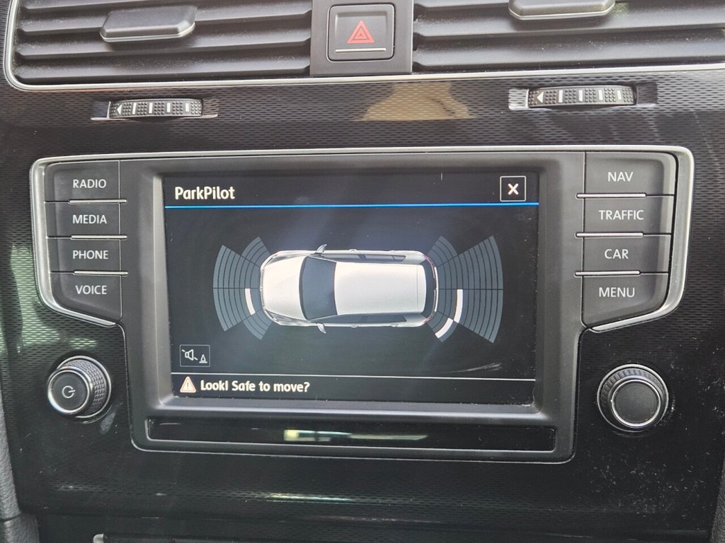 Used Volkswagen Golf 2017 for sale - 76867379: Photo 11