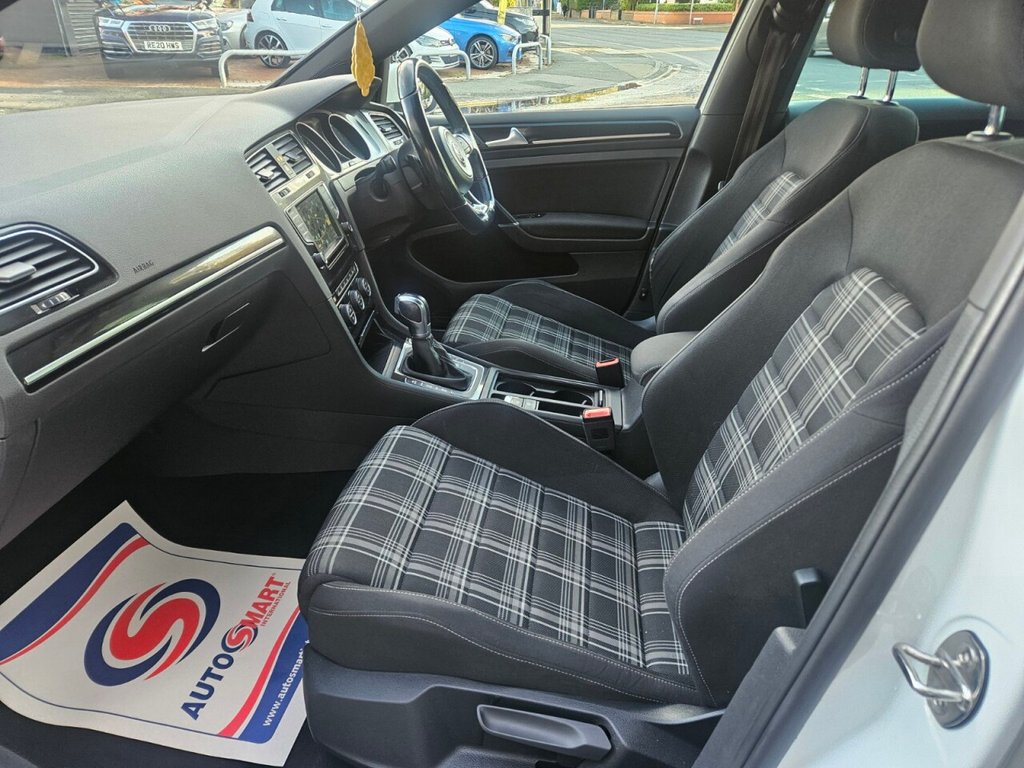 Used Volkswagen Golf 2017 for sale - 76867379: Photo 20