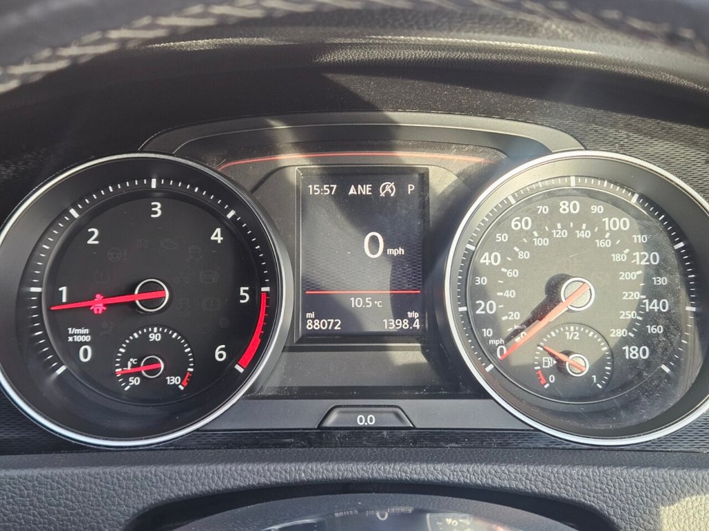 Used Volkswagen Golf 2017 for sale - 76867379: Photo 24