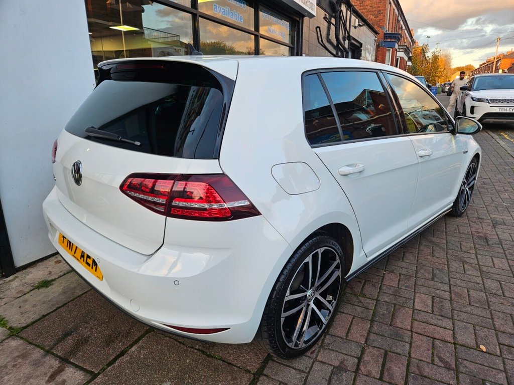 Used Volkswagen Golf 2017 for sale - 76867379: Photo 29