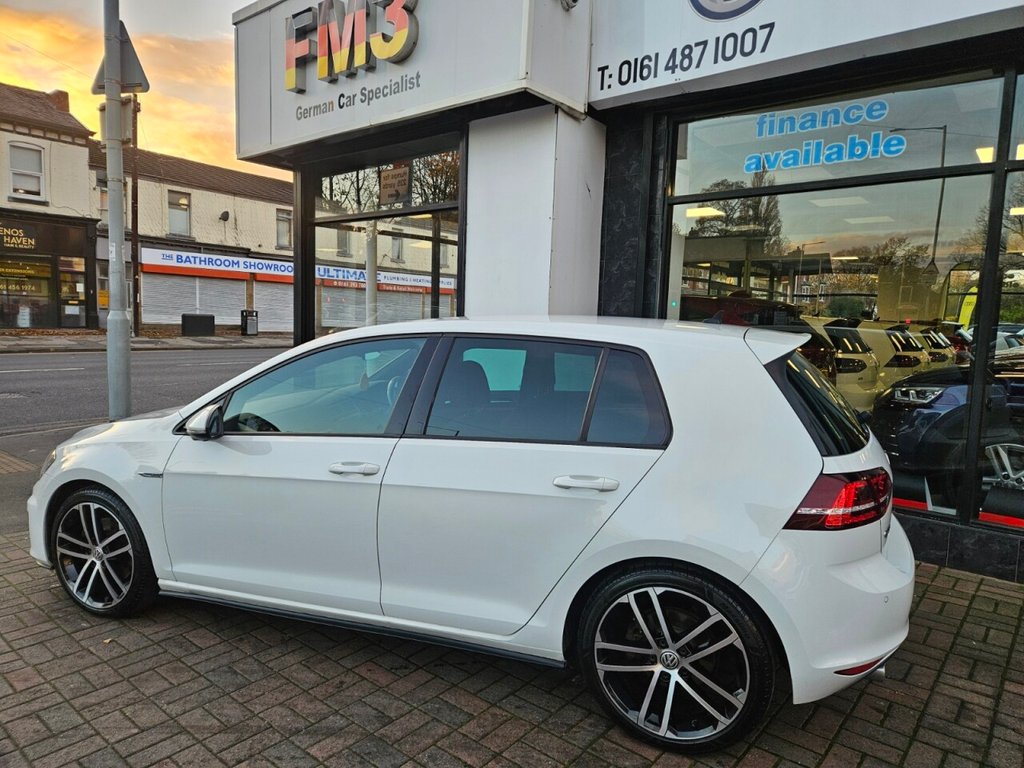 Used Volkswagen Golf 2017 for sale - 76867379: Photo 31