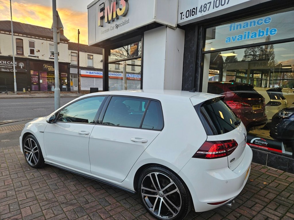 Used Volkswagen Golf 2017 for sale - 76867379: Photo 32