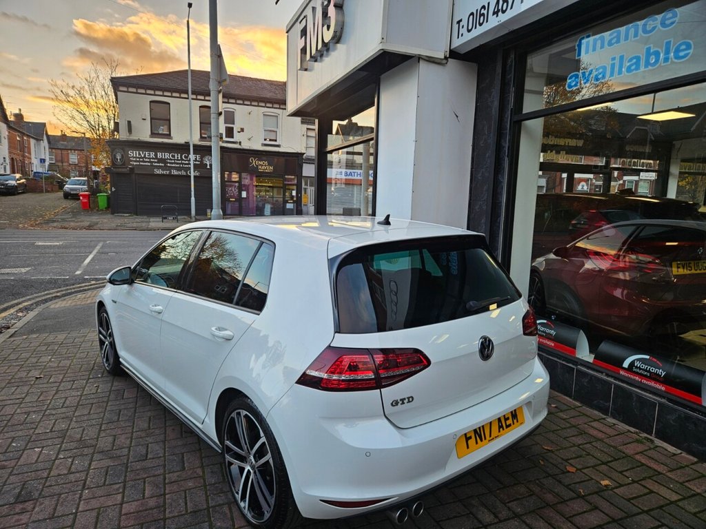 Used Volkswagen Golf 2017 for sale - 76867379: Photo 34