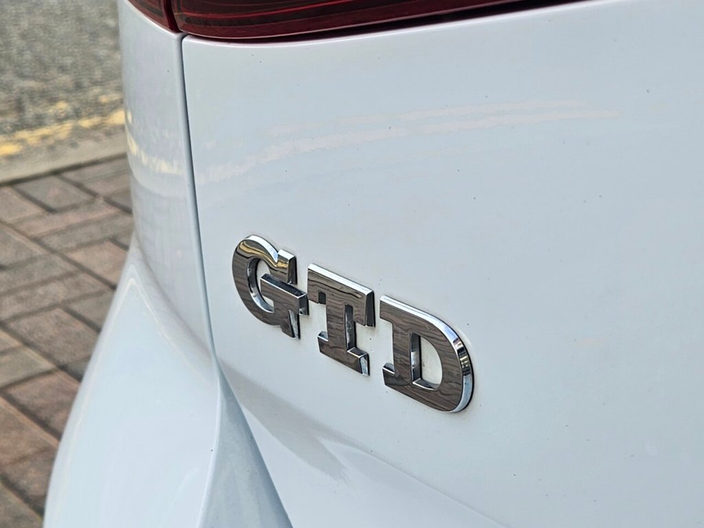 Used Volkswagen Golf 2017 for sale - 76867379: Photo 42