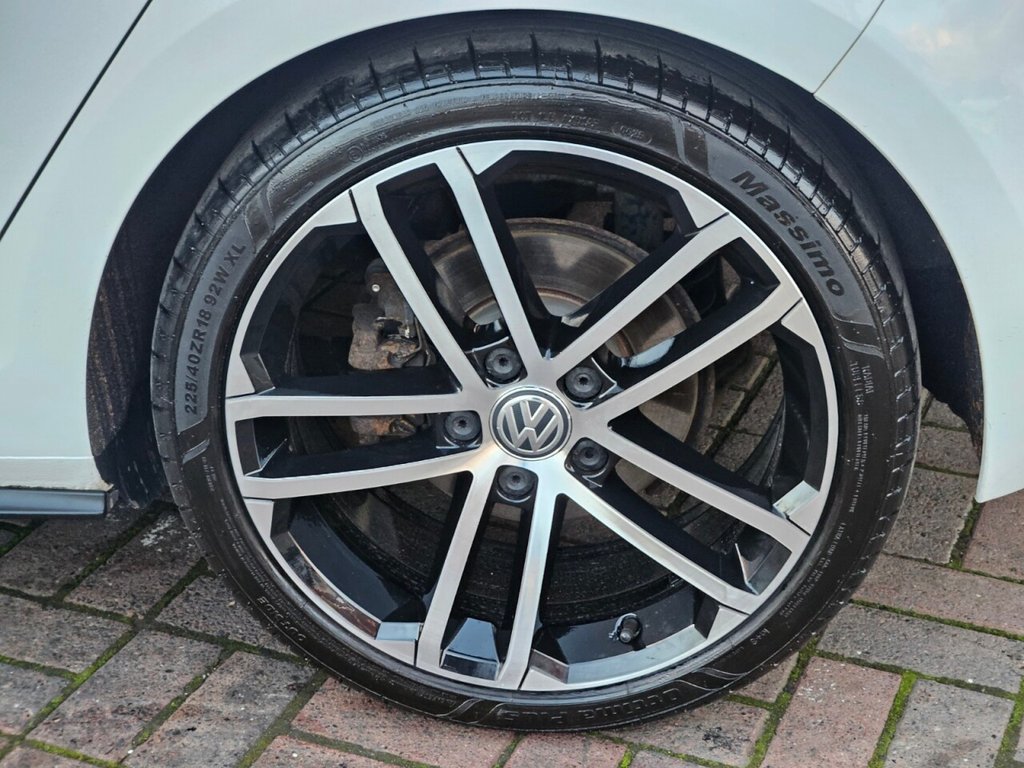 Used Volkswagen Golf 2017 for sale - 76867379: Photo 45