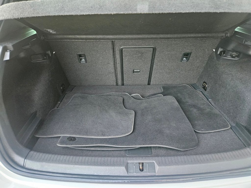 Used Volkswagen Golf 2017 for sale - 76867379: Photo 46