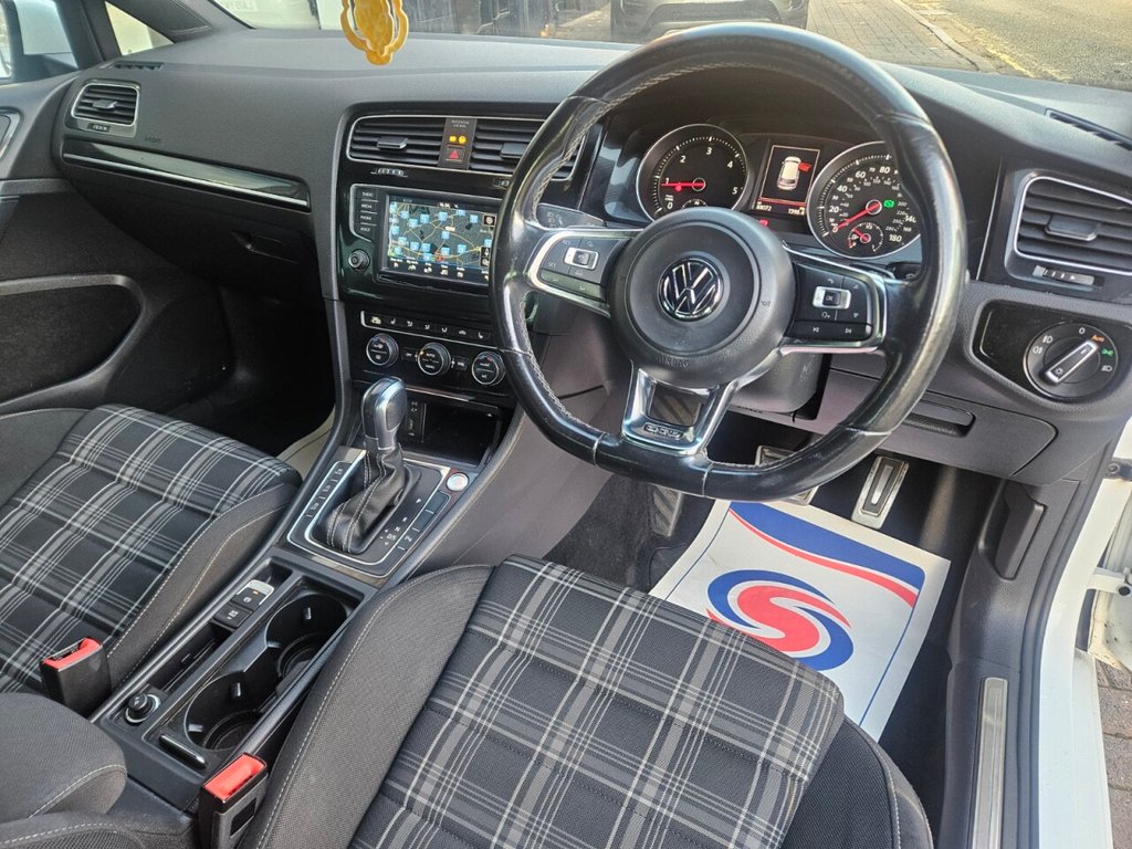 Used Volkswagen Golf 2017 for sale - 76867379: Photo 7