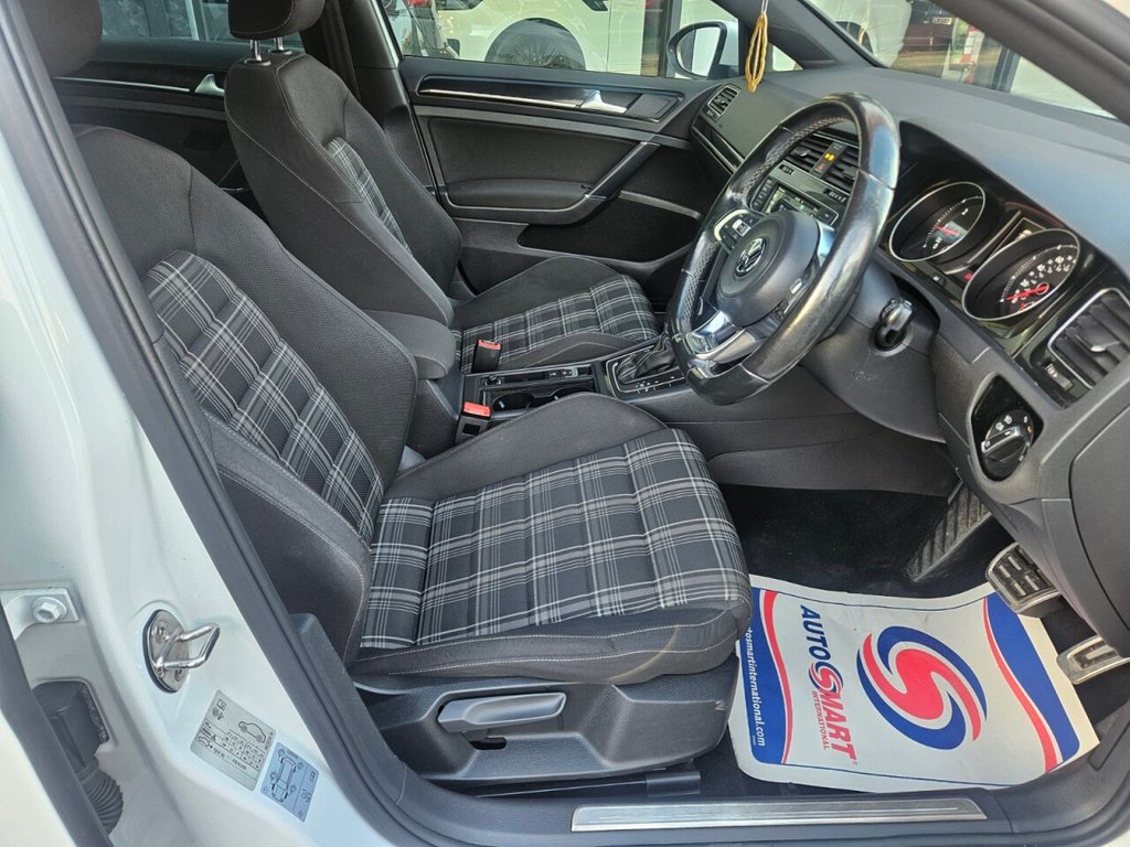 Used Volkswagen Golf 2017 for sale - 76867379: Photo 8