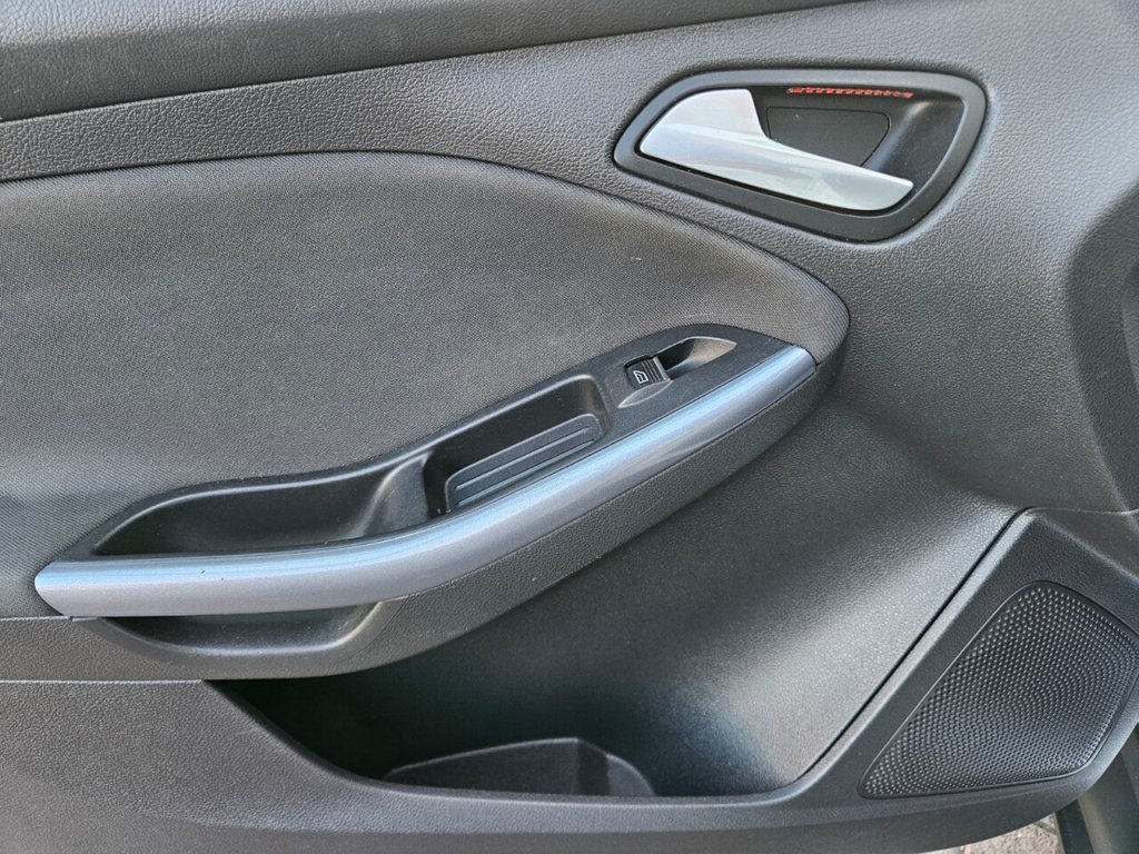 Used Ford Focus 2014 for sale - 76867444: Photo 24