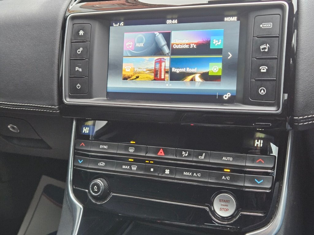 Used Jaguar XE 2016 for sale - 77153444: Photo 29