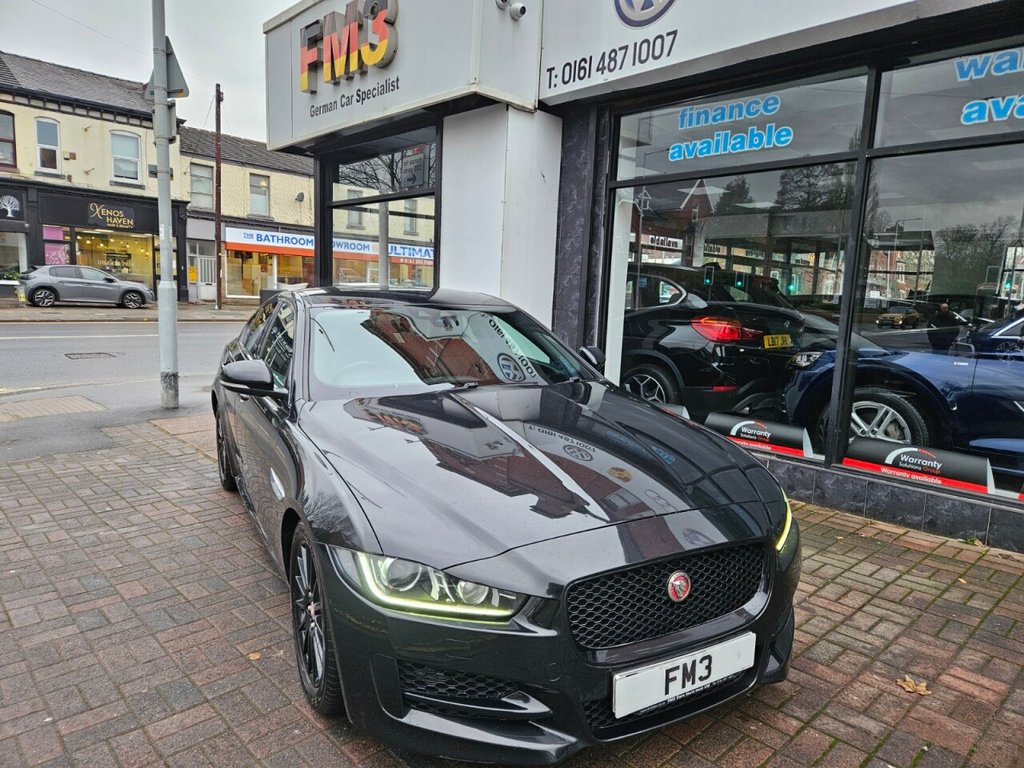 Used Jaguar XE 2016 for sale - 77153444: Photo 4