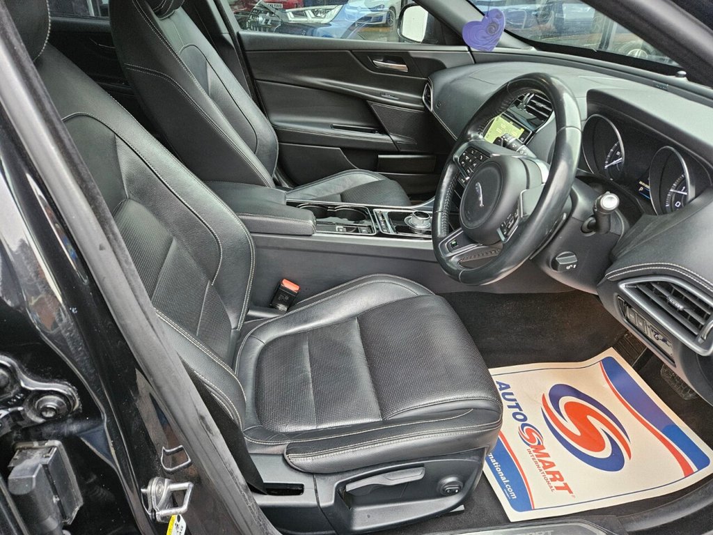 Used Jaguar XE 2016 for sale - 77153444: Photo 6