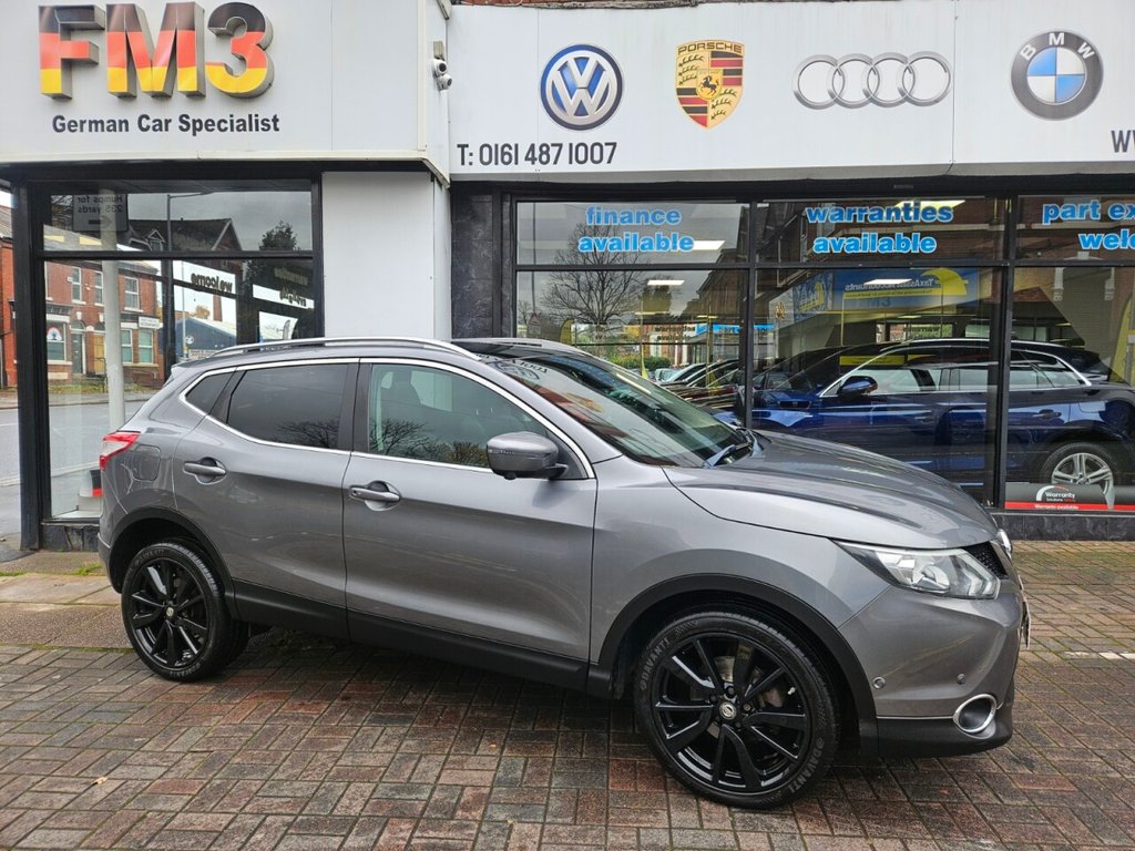 Used Nissan Qashqai 2015 for sale - 76867354: Photo 2