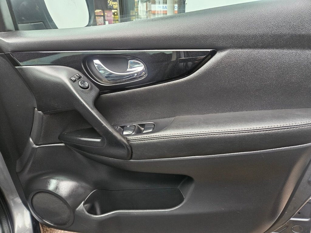 Used Nissan Qashqai 2015 for sale - 76867354: Photo 38