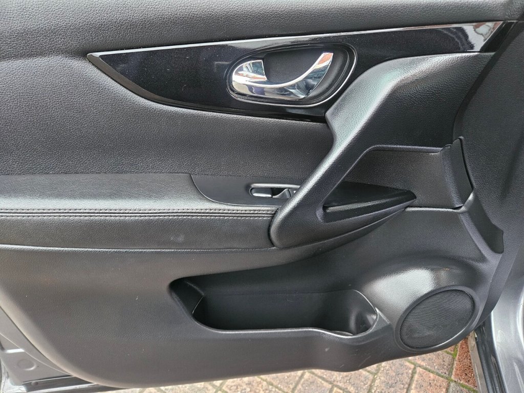 Used Nissan Qashqai 2015 for sale - 76867354: Photo 40