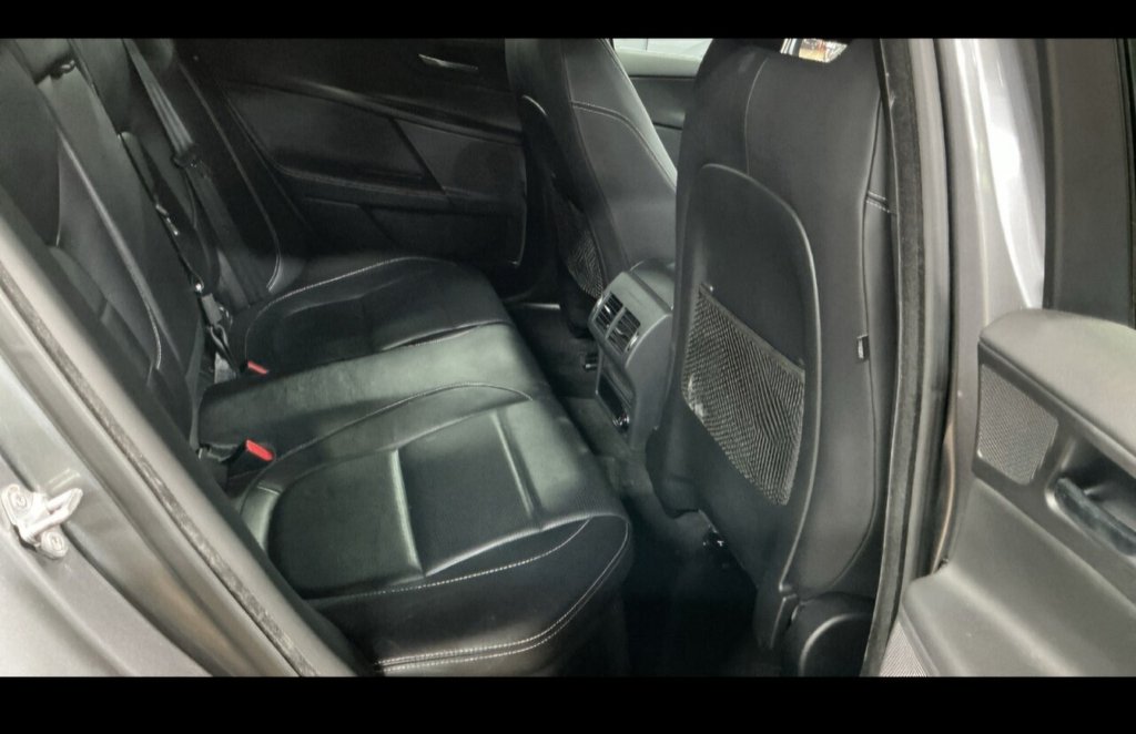 Used Jaguar XE 2017 for sale - 77153917: Photo 8