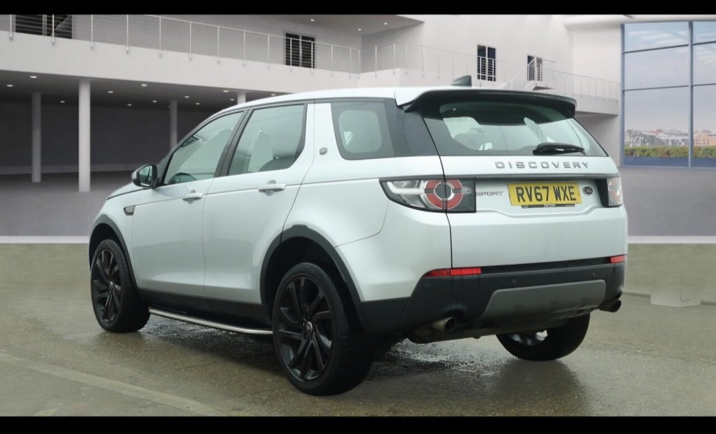 Used Land Rover Discovery Sport 2017 for sale - 77891100: Photo 5