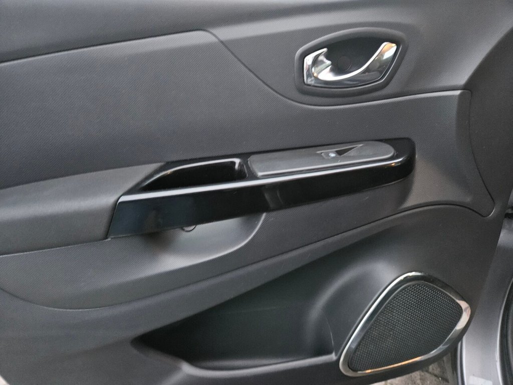 Used Renault Captur 2014 for sale - 77287580: Photo 25