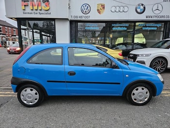 Used Vauxhall Corsa 2002 for sale - 77422093: Photo