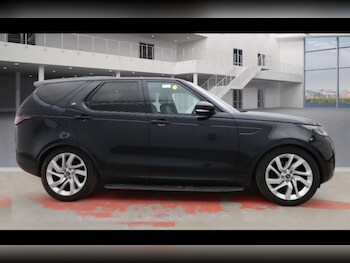 Used Land Rover Discovery 2018 for sale - 77463610: Photo