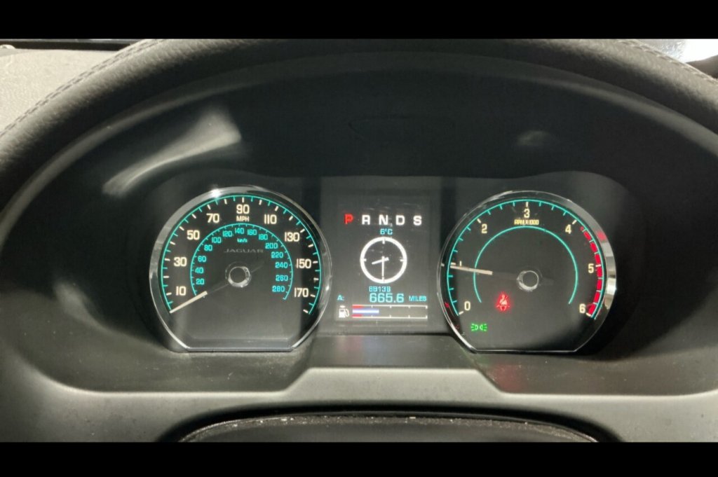 Used Jaguar XF 2015 for sale - 77463554: Photo 10