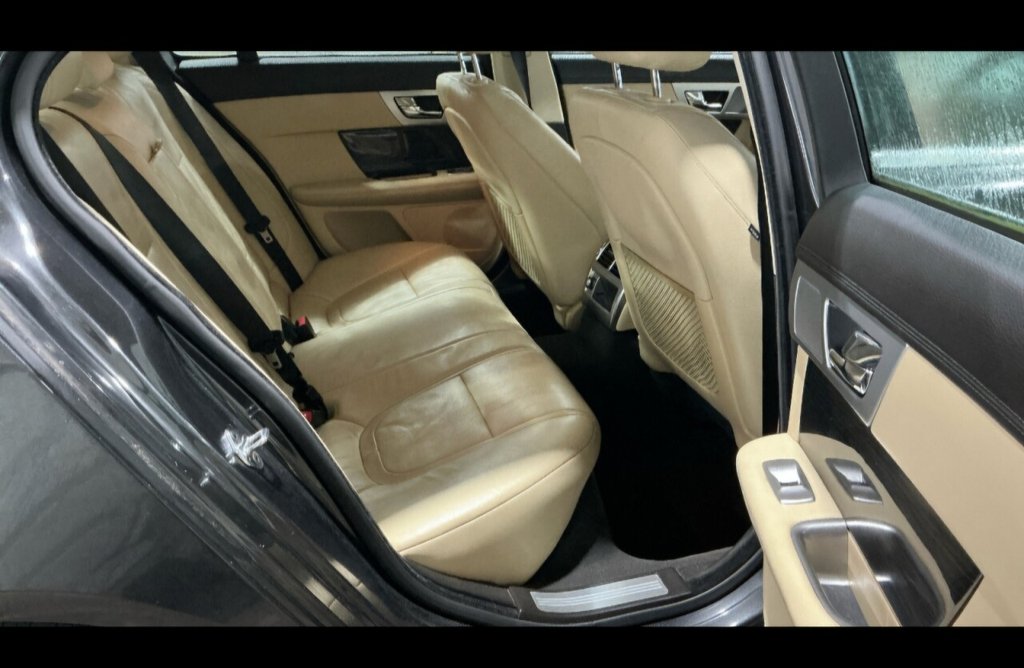 Used Jaguar XF 2015 for sale - 77463554: Photo 8