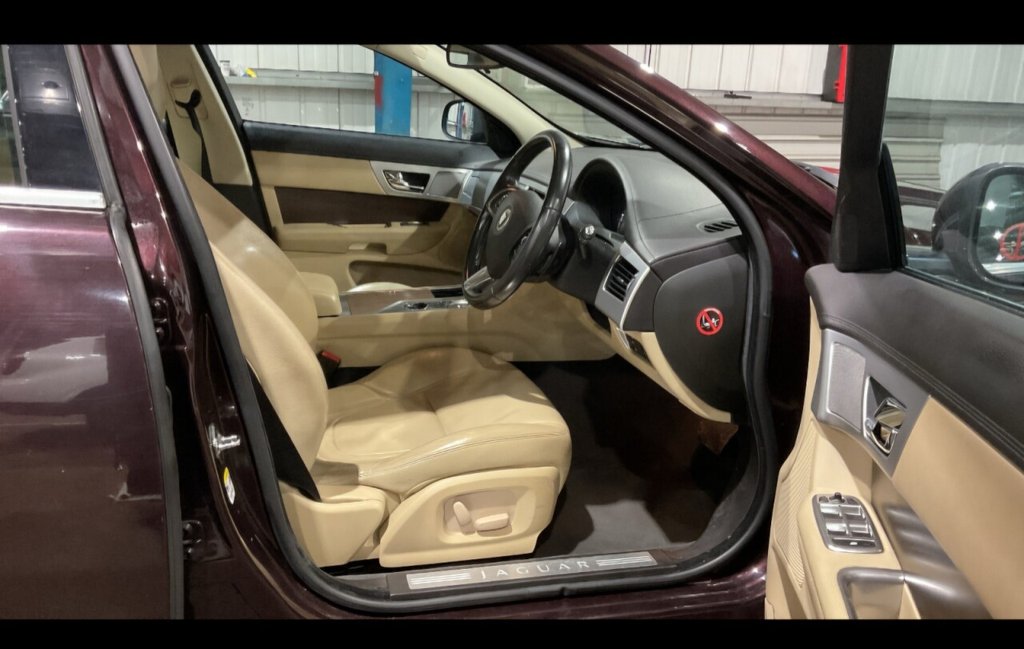 Used Jaguar XF 2013 for sale - 77891257: Photo 7