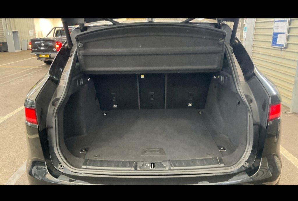 Used Jaguar F-Pace 2017 for sale - 77571665: Photo 12