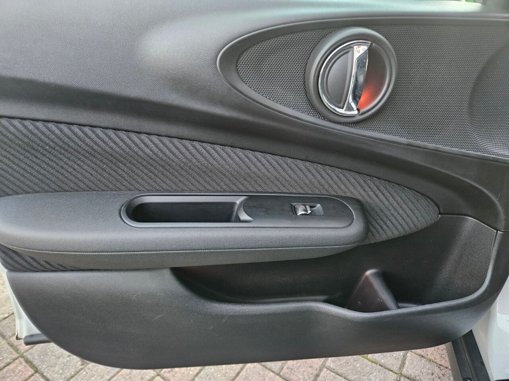 Used MINI Clubman 2018 for sale - 76867336: Photo 15