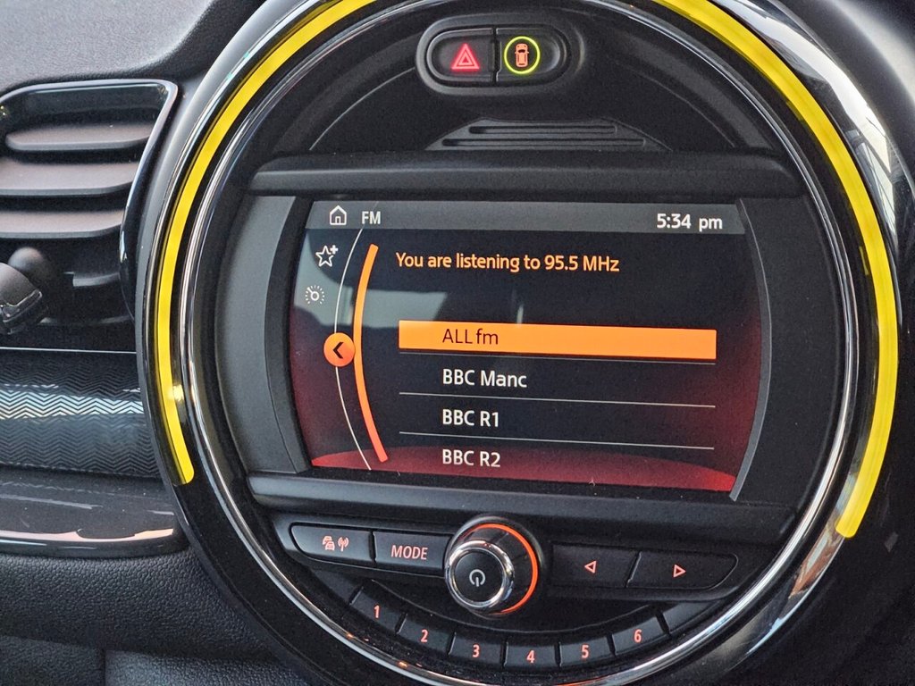 Used MINI Clubman 2018 for sale - 76867336: Photo 37