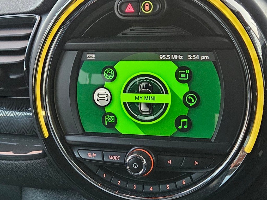 Used MINI Clubman 2018 for sale - 76867336: Photo 40