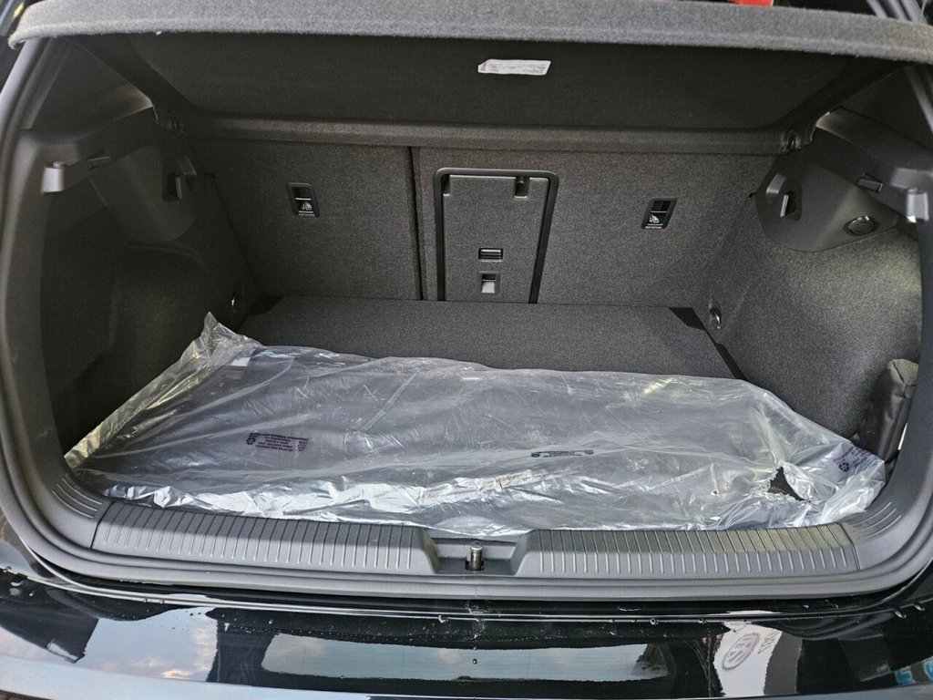 Used Volkswagen Golf 2025 for sale - 76985813: Photo 45