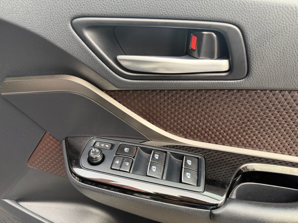 Used Toyota C-HR 2019 for sale - 77571562: Photo 19