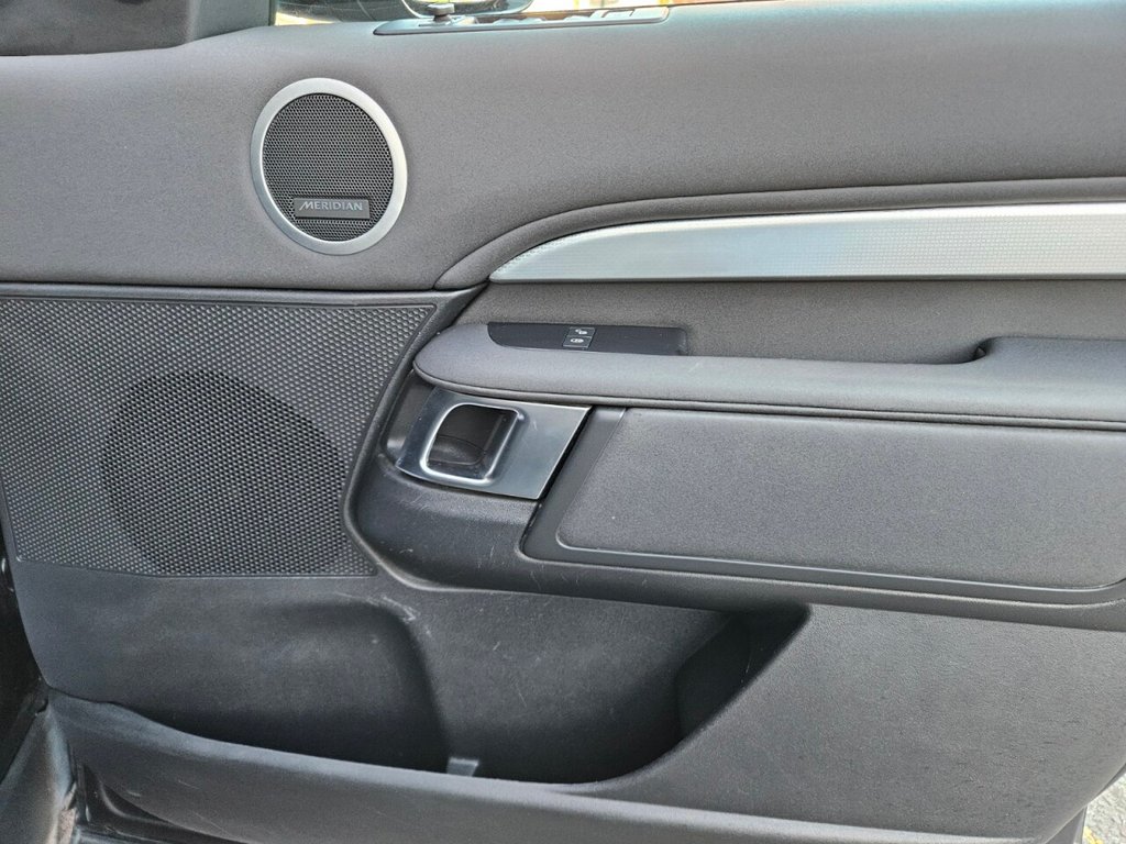 Used Land Rover Discovery 2019 for sale - 76867350: Photo 38