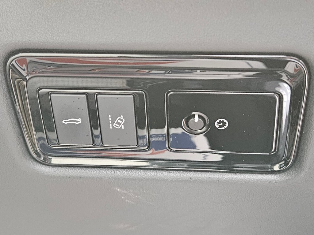 Used Jaguar XF 2017 for sale - 77408613: Photo 42